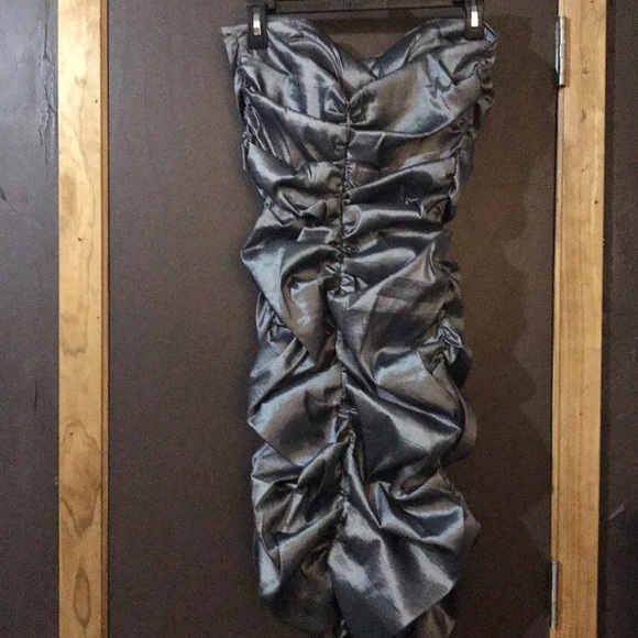 Cocktail dress - Picture 2 of 3